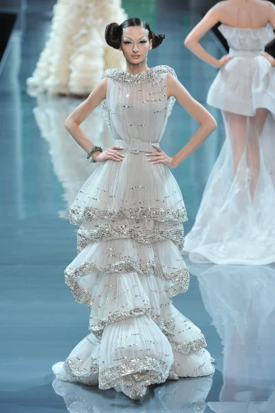 Look 35